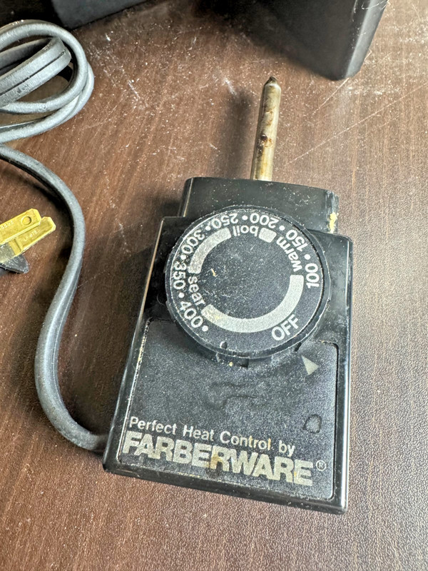 Farberware Electric Wok with Temperature Control gallery