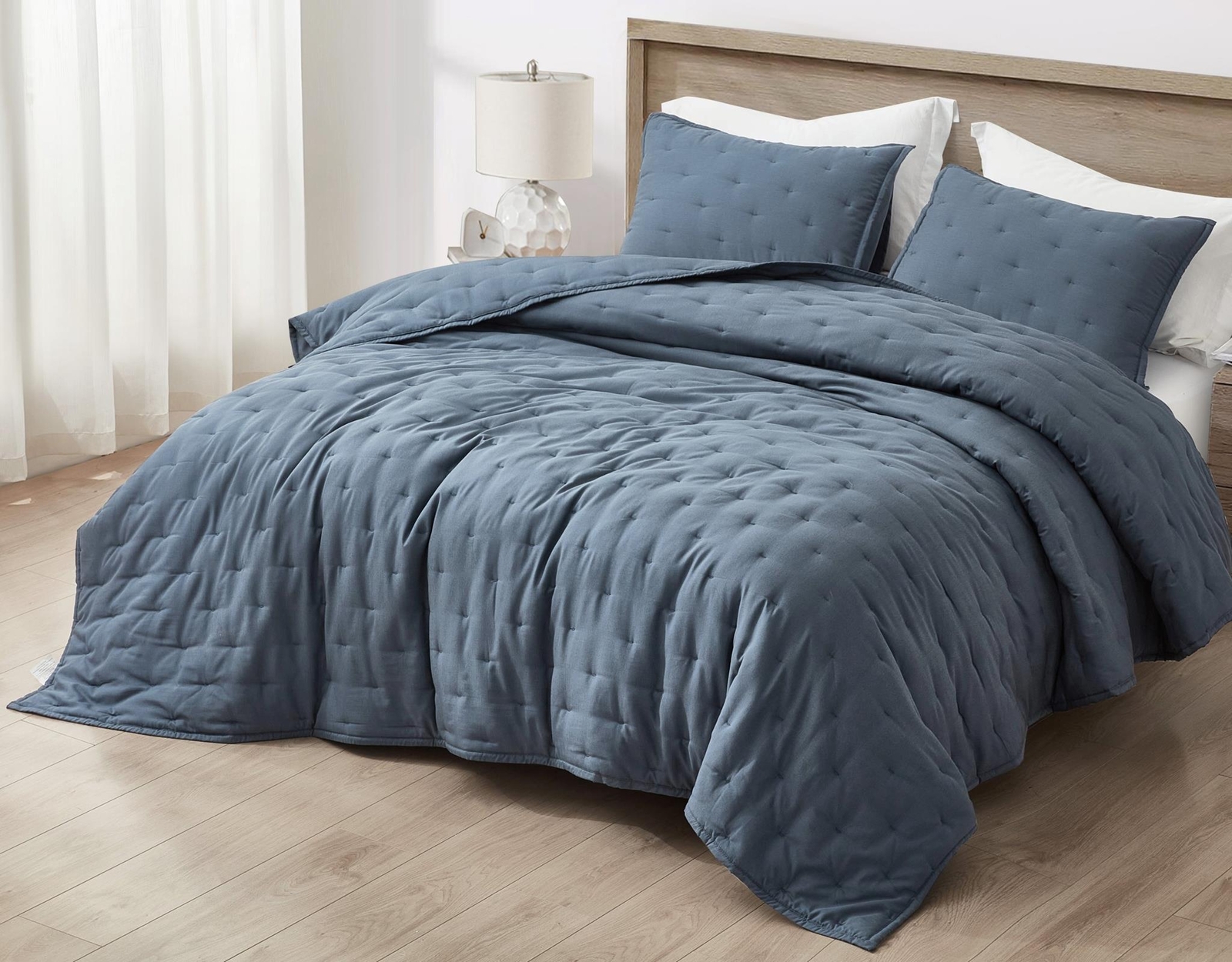 3-Piece Rayon Derived from Bamboo/Polyester Blended Crescent Stitched Quilt Set gallery