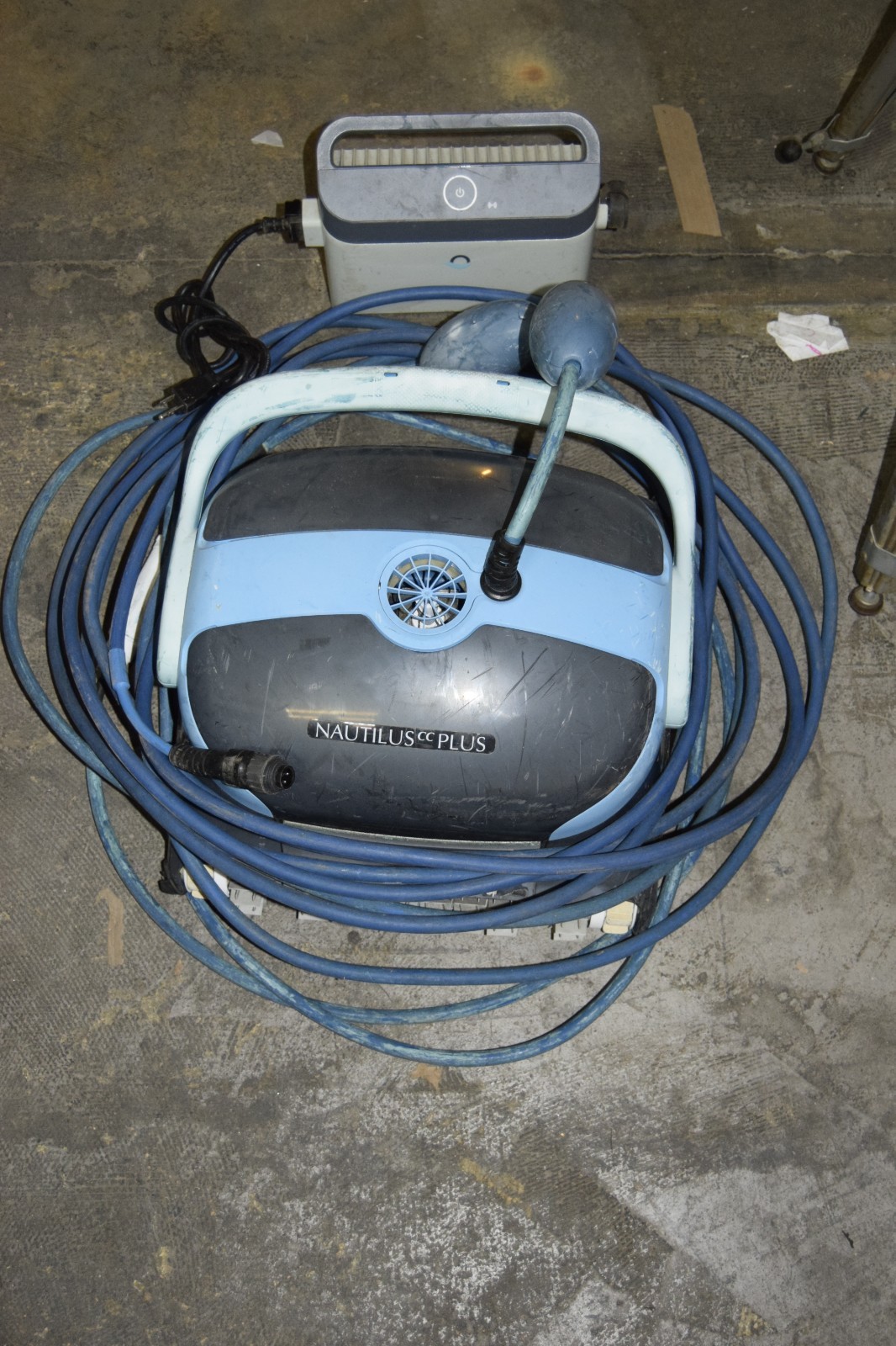 Dolphin Nautilus CC Plus WiFi Pool Cleaner Robot Hose Power Supply **READ** gallery