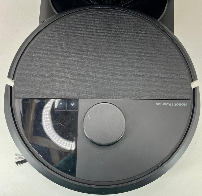 iRobot Roomba Plus 405 Combo robot + AutoWash Dock- Pre-Owned gallery