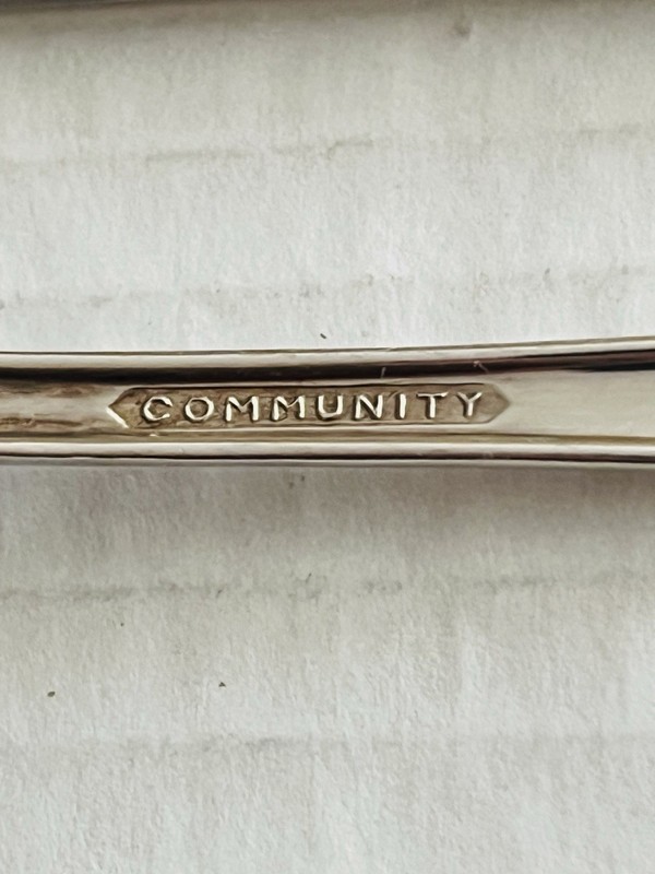 Oneida Community Silverplate Evening Star 4 Salad Forks Floral gallery