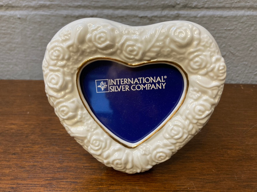 INTERNATIONAL SILVER Ceramic Heart Frame - Holds 3" W x 2-1/2" H Photo gallery