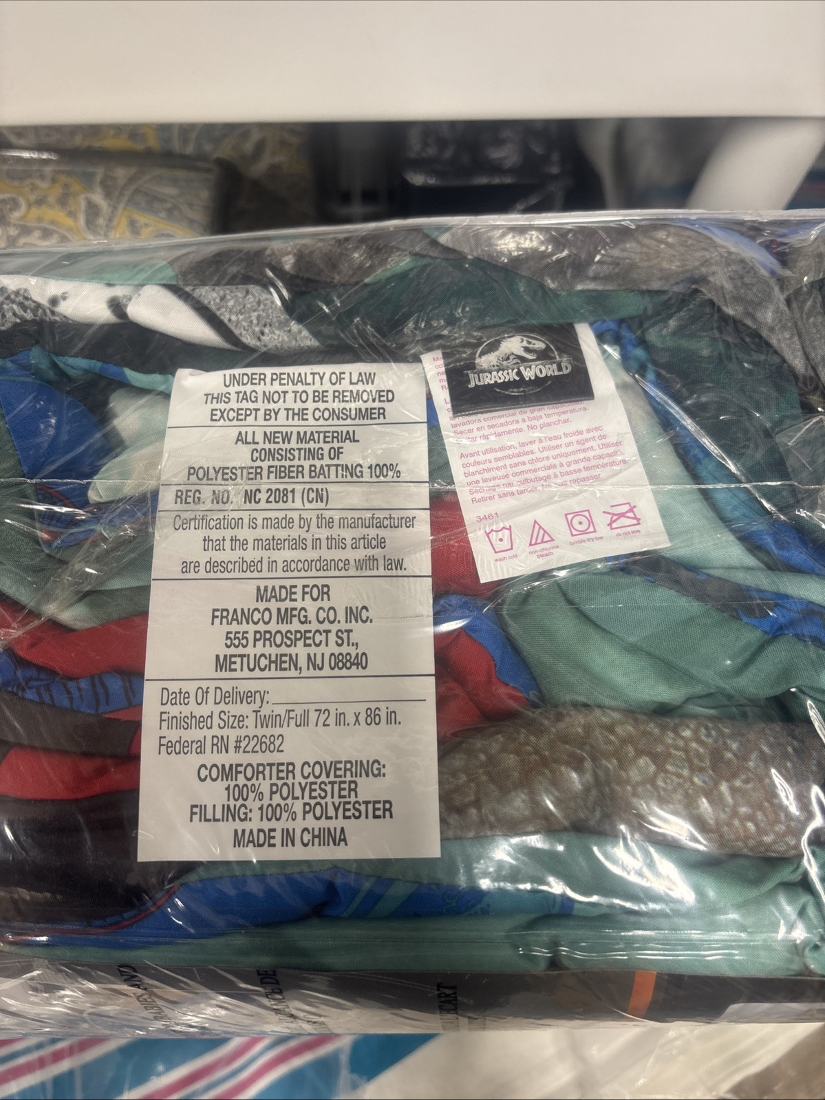 Jurassic World Reversible Twin/full Comforter Retail $69.99 New in FACTORY Bag. gallery