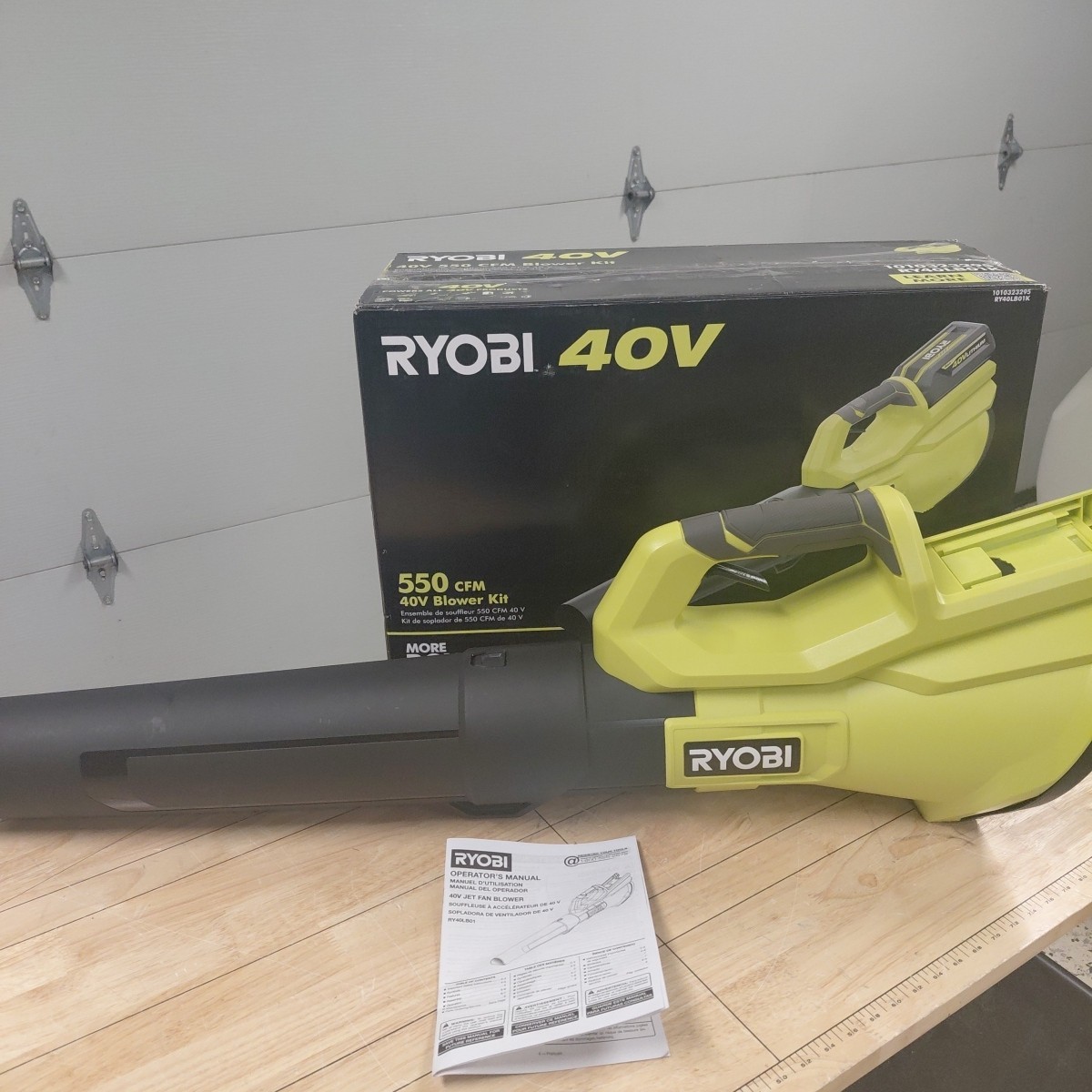 Ryobi RY40LB01 40V 550CFM Cordless Battery Powered Blower (Tool Only) gallery
