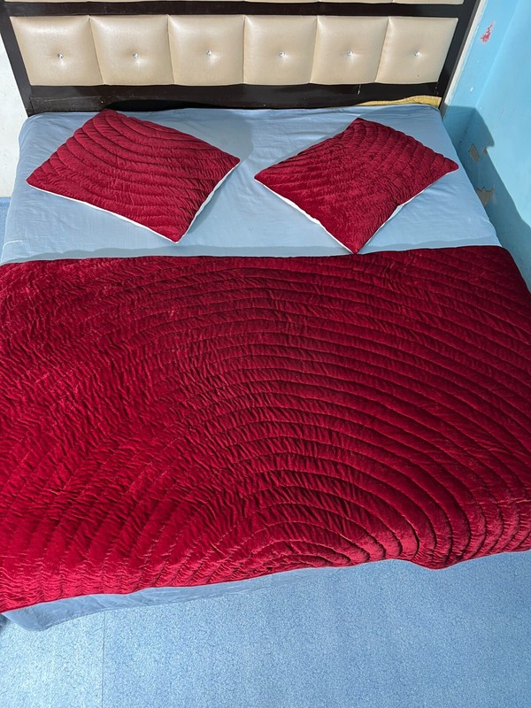 Velvet Deep Red Quilt King Size comforter ideal for winter Warm Quilt Set gallery