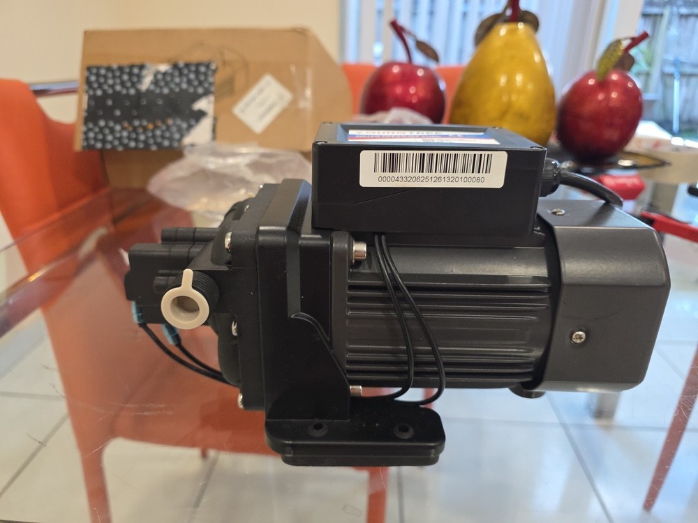 Continuous Duty 110V Brushless Water Pump, 6GPM 55PSI 4 6.0 GPM-55 PSI-110 V