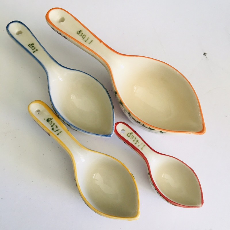 Pier 1 Stacking Ceramic Measuring Cups and Spoons Full Set 8 Pieces gallery
