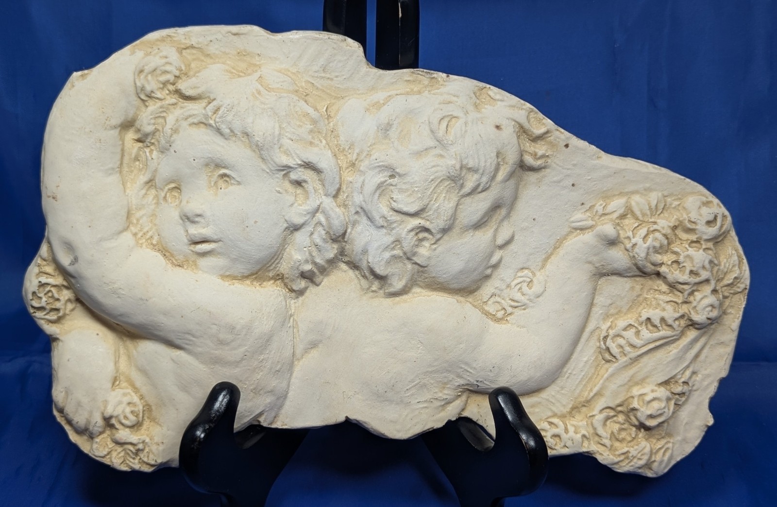 Hen-Feathers & Co. Cherubs Angels Roses Decorative Hand Cast Wall Plaque Retired gallery