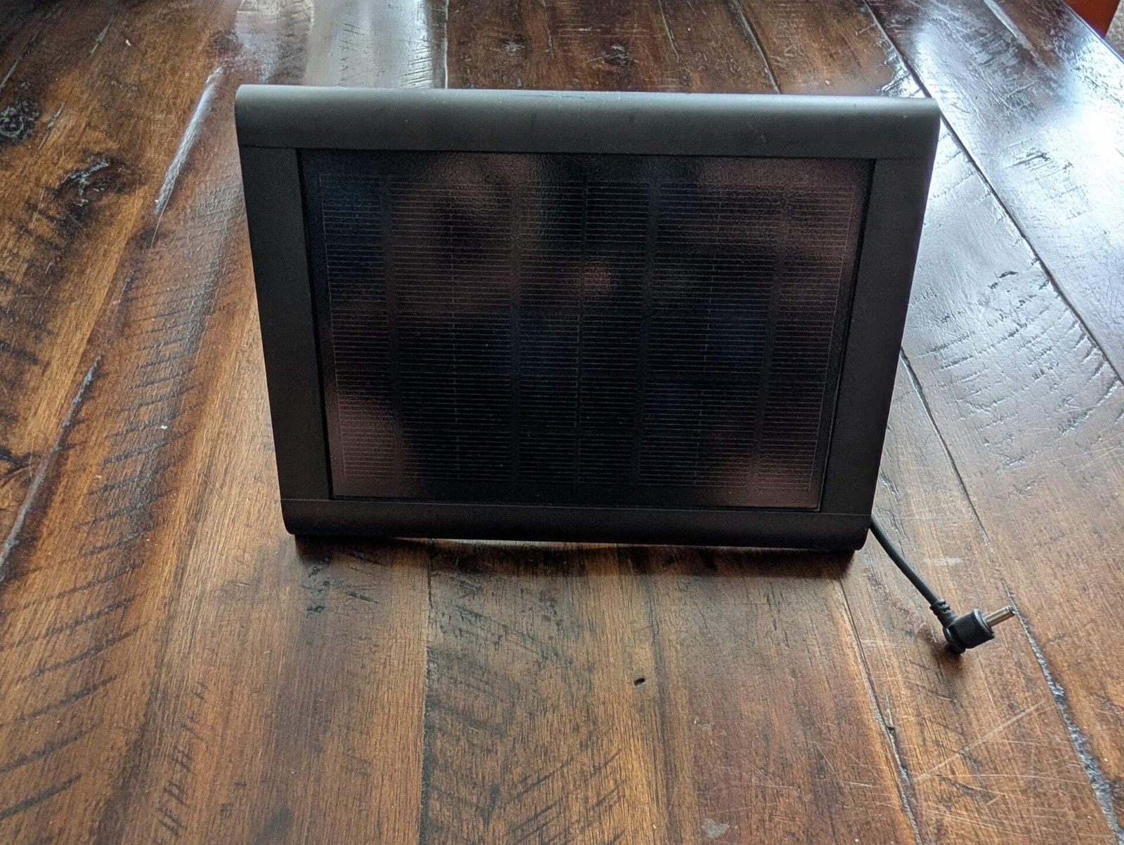 Small Solar Panel for Security Camera / 12V Charger from Generic/Unbranded - 201 gallery