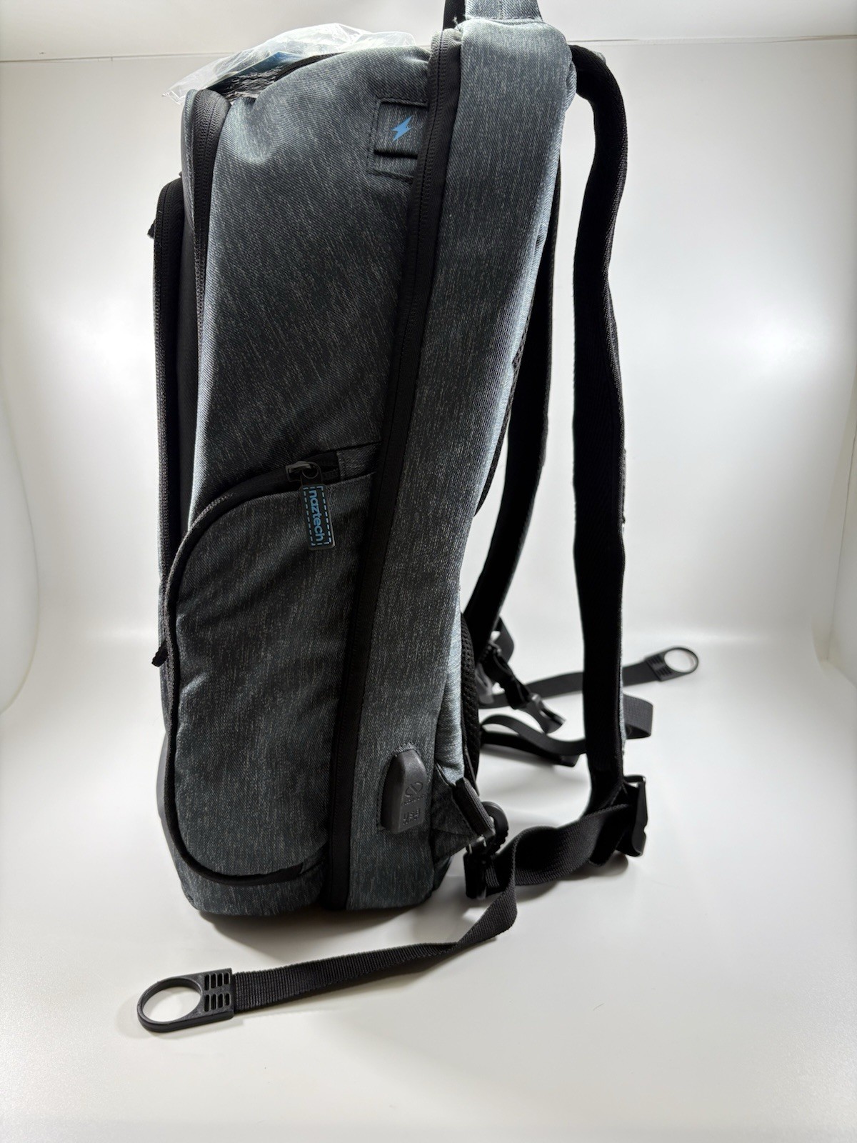 Naztech SmartPack Charging Gray/Black Backpack Power On the Go (51326-2) 4