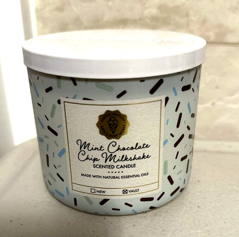 Bath & Body Works MINT CHOCOLATE CHIP MILKSHAKE CANDLE 3 Wicks Scented NEW NOV gallery