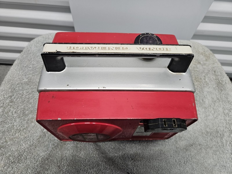 Vintage Honda E40 II Micro Generator gallery