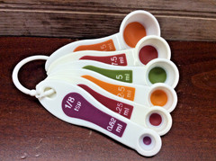 Measuring Spoons Plastic Color Coded 6 Pcs: 1/8, 1/4, 1/2 & 1 Tspn, 1/2 & 1 Tbsp