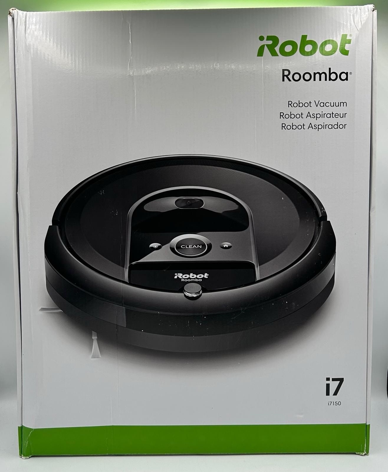 iRobot Roomba i7 Robot Vacuum Cleaner - Black (i715020) - Used gallery
