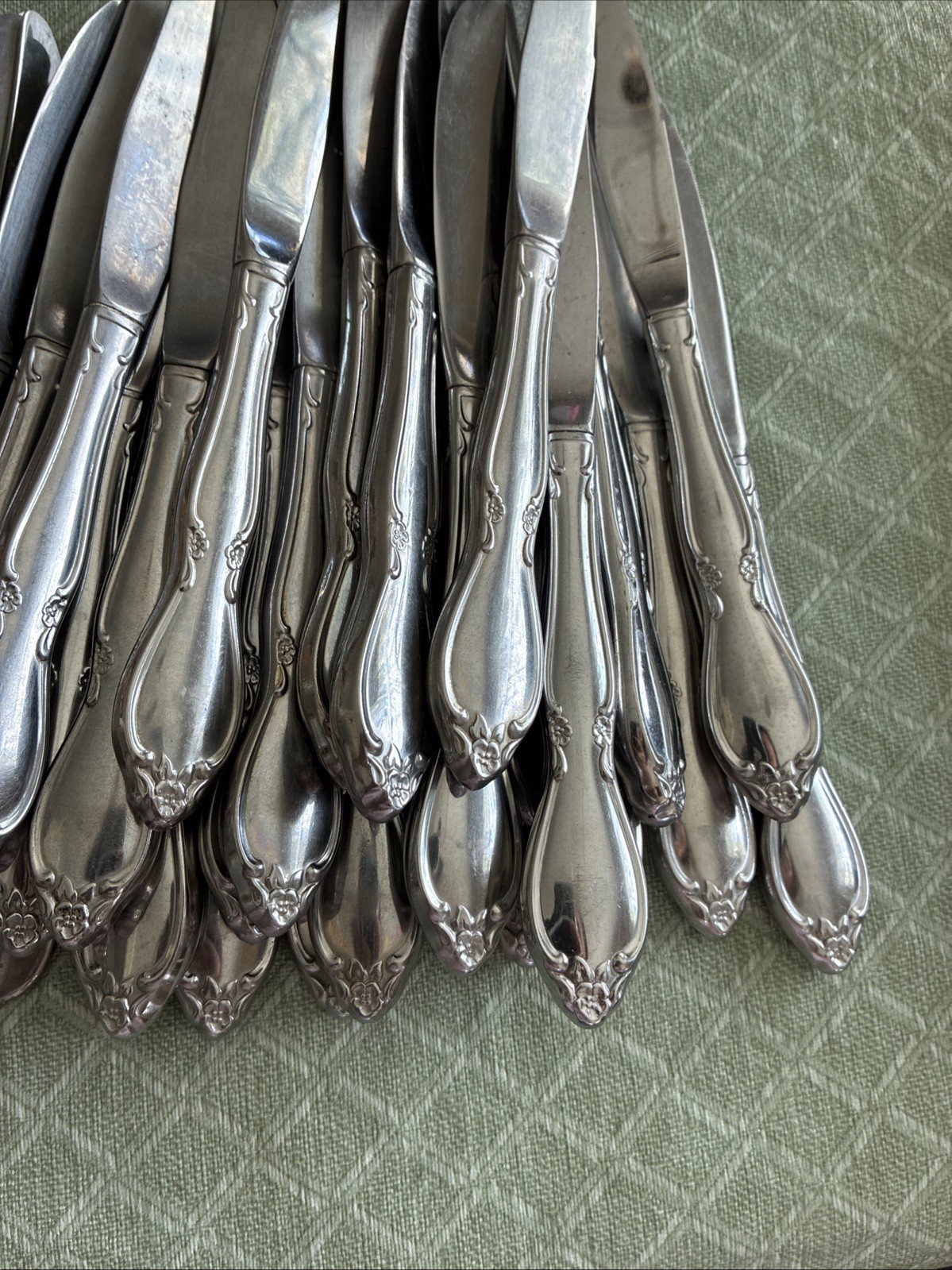 74 Oneida Community Stainless Flatware Knife Knives Lot Wedding Crafts Camp Chur gallery