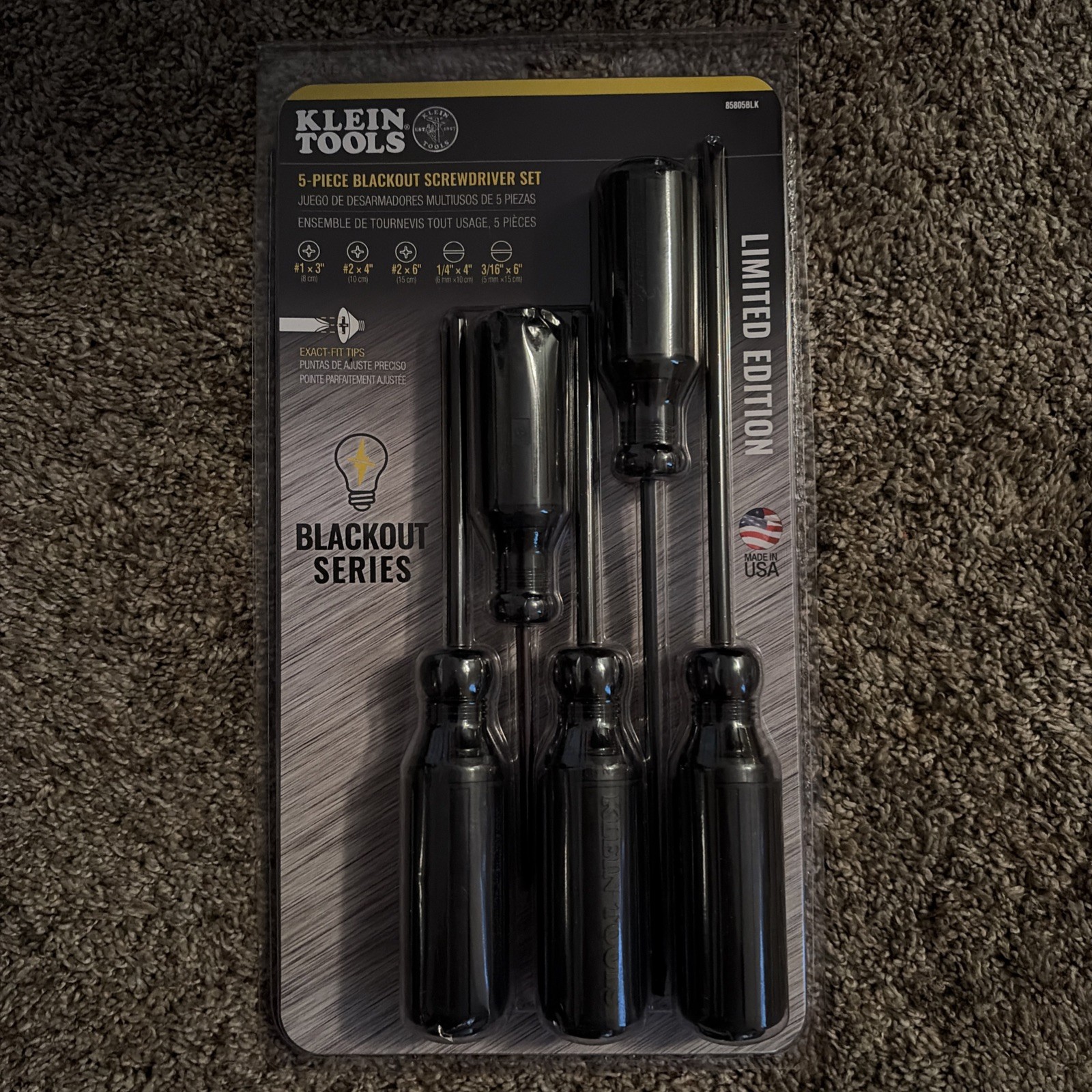 Klein Tools 5-Piece Blackout Screwdriver Set Limited Edition gallery