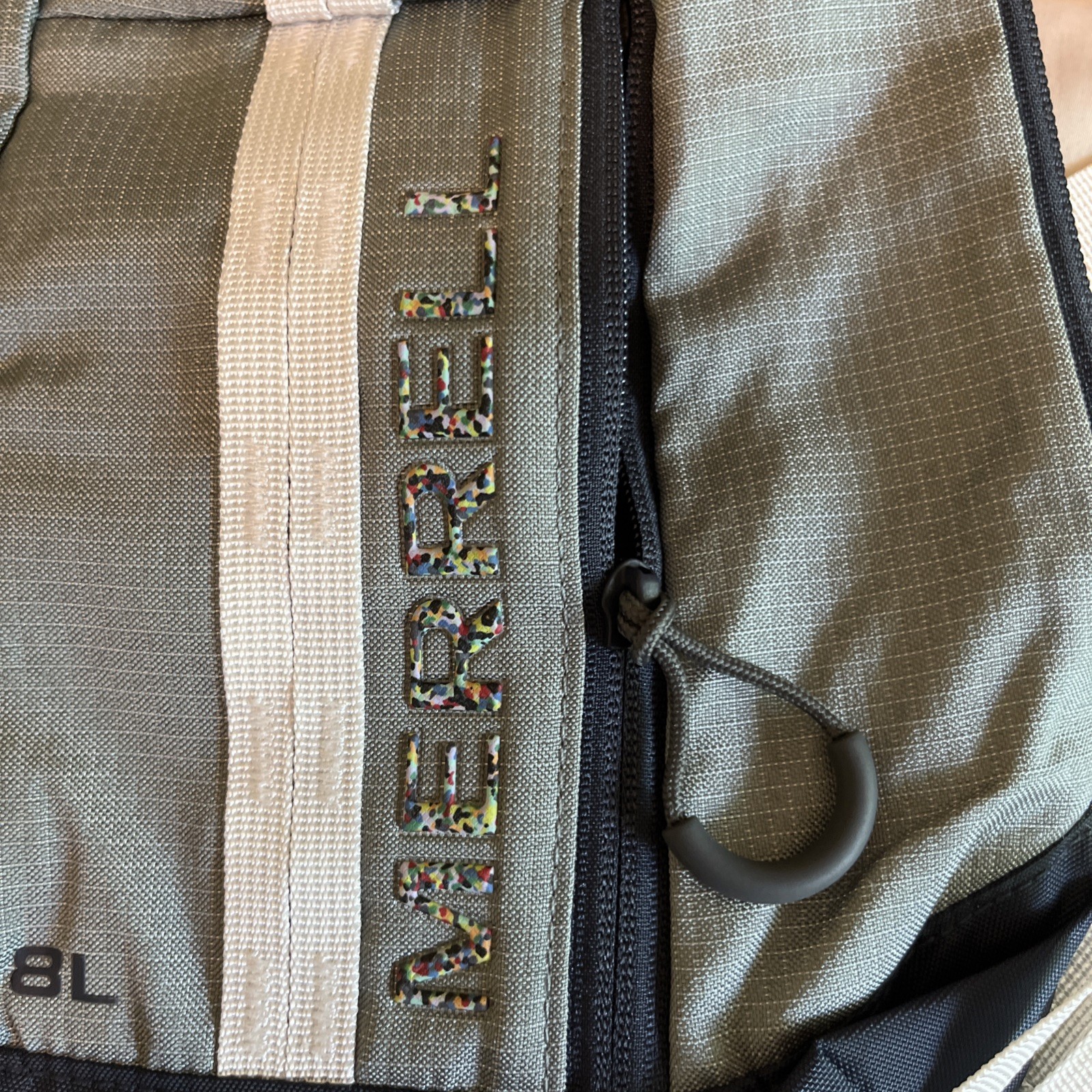 Merrell Crest 8L Sling Pack Gray One Strap Shoulder Bag New 2