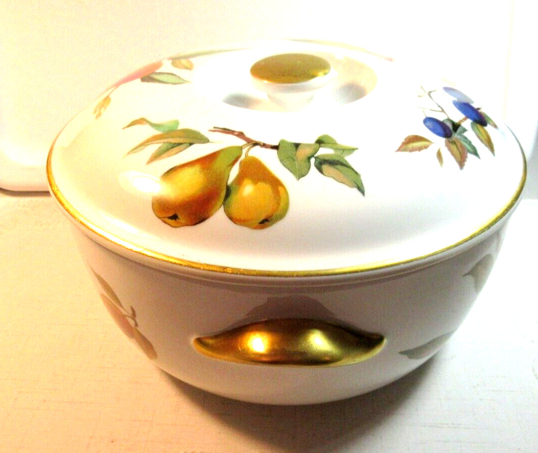 Royal Worcester EVESHAM GOLD *1 Round Covered Casserole-3 Qt* 8 1/2" England gallery