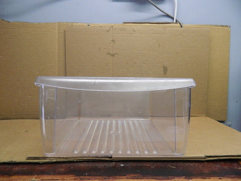 Frigidaire Refrigerator Crisper Drawer Part # 240351007 240351061
