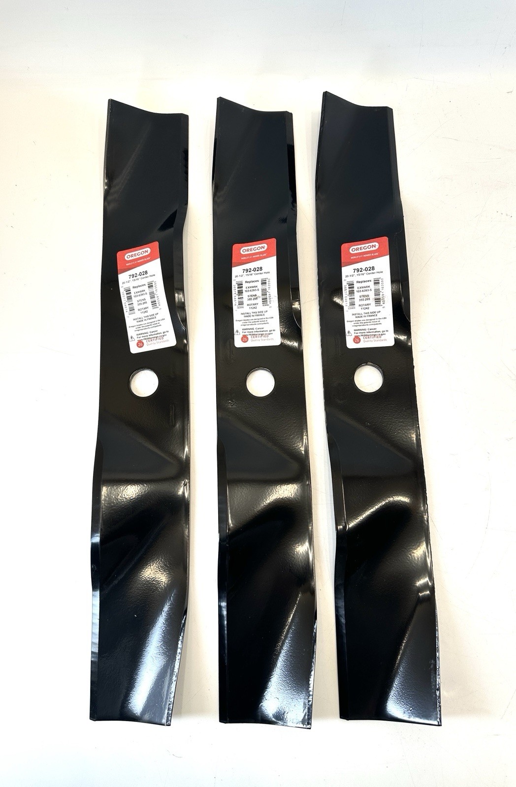 Oregon Mulching Blade For 60 in Exmark Radius X-Series 3 Pack Model 792-028 gallery