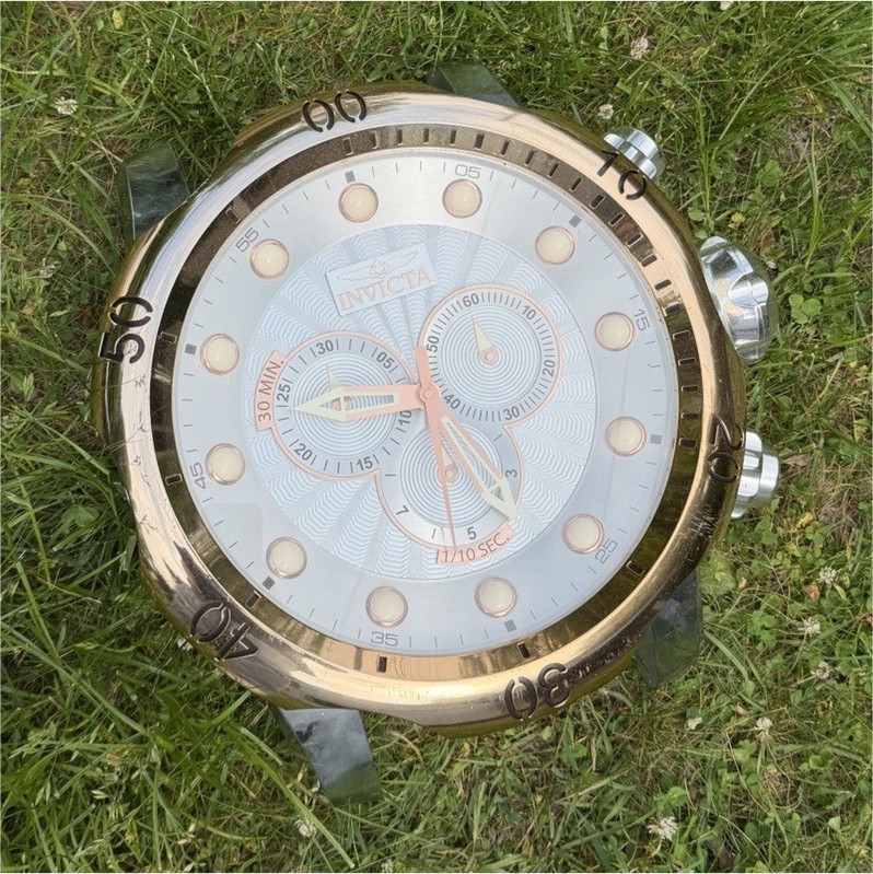 Invicta Round Standard Wall Clock Analog Non-Numeric Marks Gold/Silver gallery