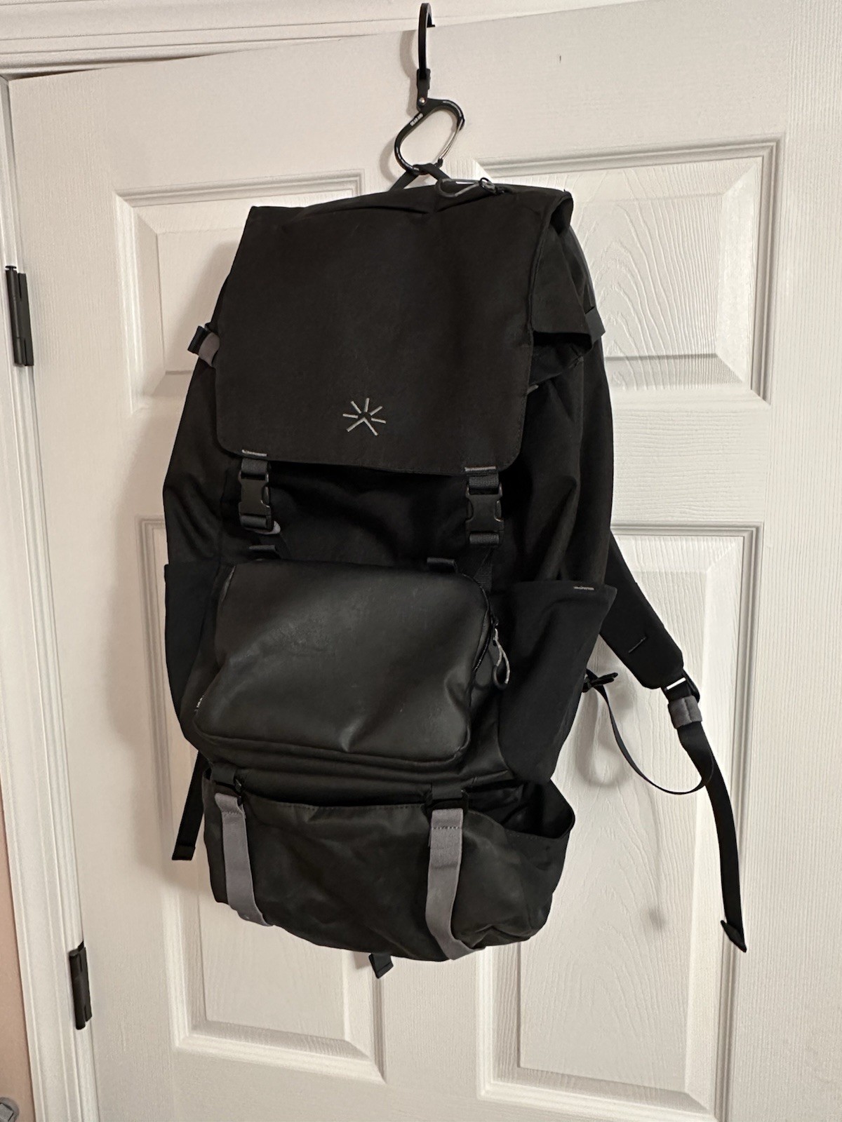 Tropicfeel Shell 20-40L Backpack 40L