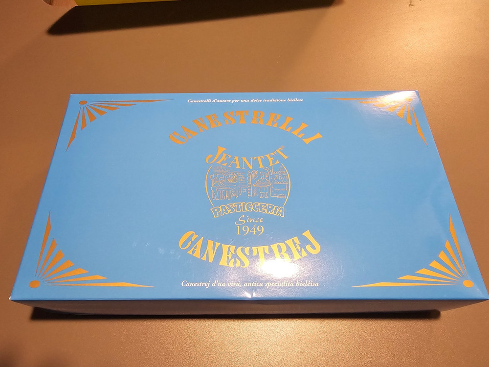 Canestrelli Empty Box , box from cookies served at Loro Piana, new. 13x7.5x2