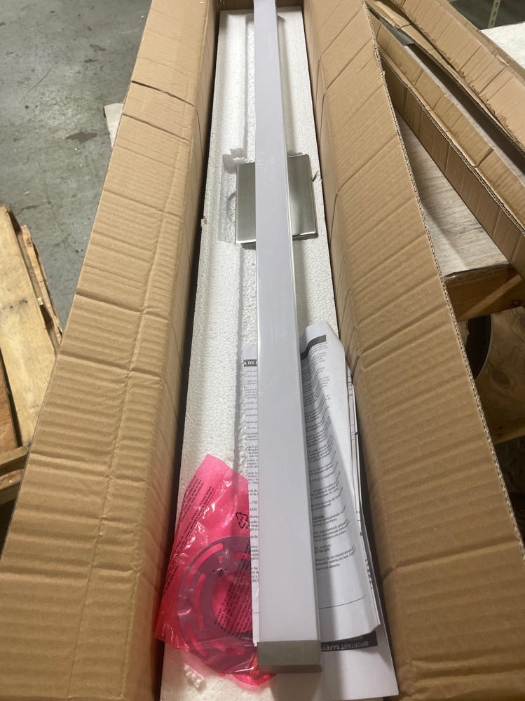 Lithonia Lighting FMVCSLS 48IN MVOLT 30K35K40K 4 ft. Brsh Nkl LED Vanity Fixture gallery