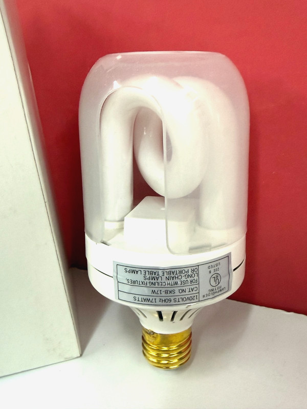 17W 120V Compact Fluorescent LIGHT BULB LAMP Daylight 75W-Equivalent NEW C5000 gallery
