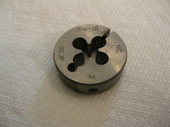 5/16-18 NC Round Split Adjustable Thread Die 1-1/2″ OSG