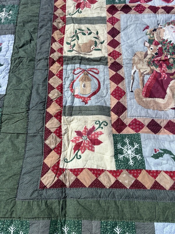 Christmas Quilted Patchwork Santa Quilt Bedspread, Multicolor, Non-Standard gallery