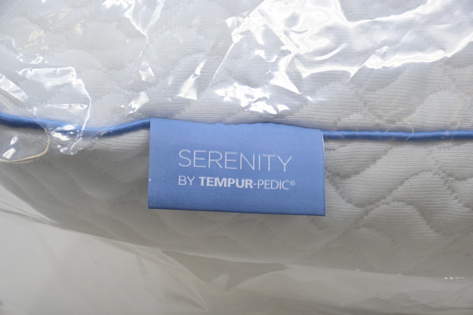 Serenity By Tempur-pedic Memory Foam Pillow Standard / Queen gallery