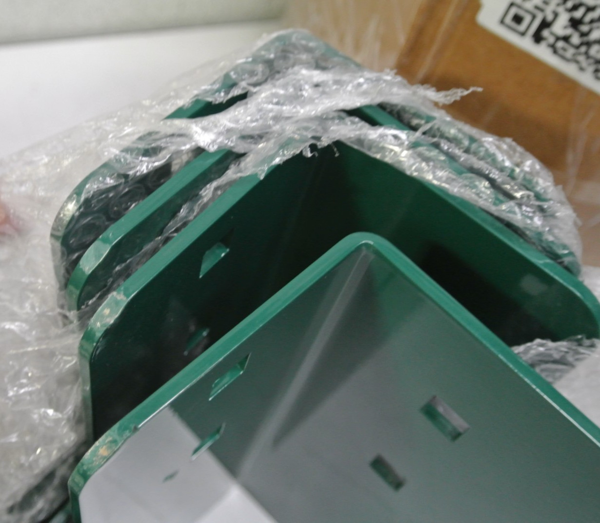 Thick Heavy-Duty Workbench Bracket Kit Green For Securing Desk, Box 8PCS 4x4 4mm gallery
