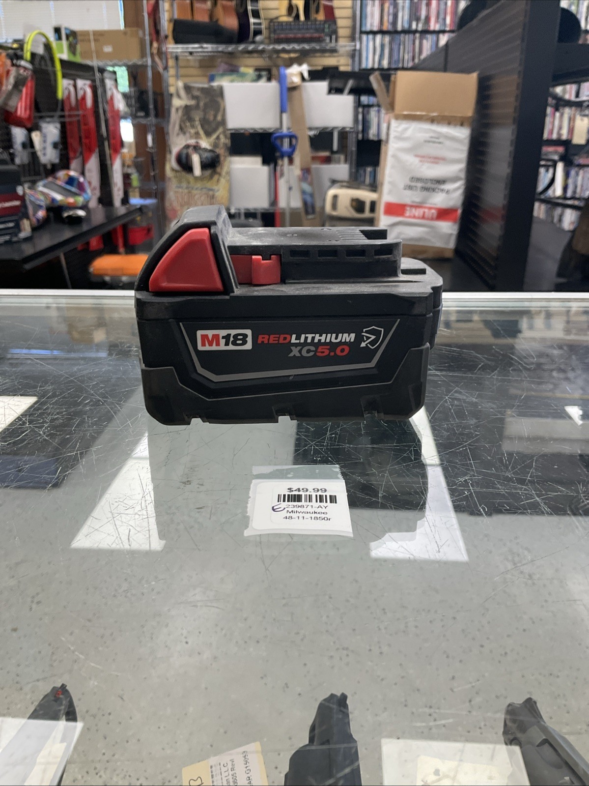 Milwaukee (48-11-1850R ) Li-Ion Battery - Black 239871 gallery