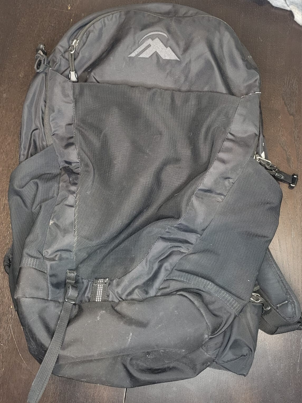Macpac Black Rucksack/Backpack Pre-Owned