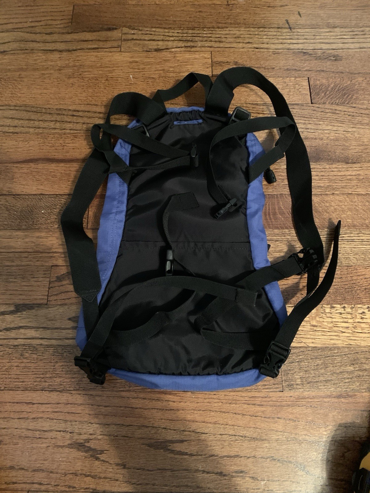Eddie Bauer Small Blue Outdoor Backpack - About 6L 2