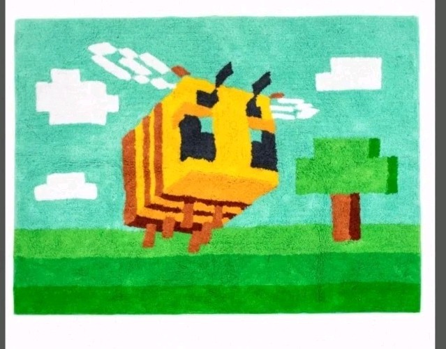 Minecraft Honey Bee Accent Room Rug 40in x 54in (102cm x 137cm) gallery