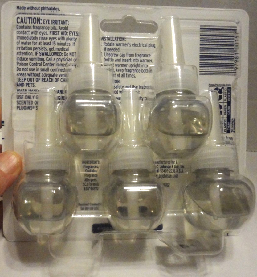 5 pack Glade PlugIns Refills Air Freshener 0.67 Fl oz Embers & Sandalwood NEW gallery