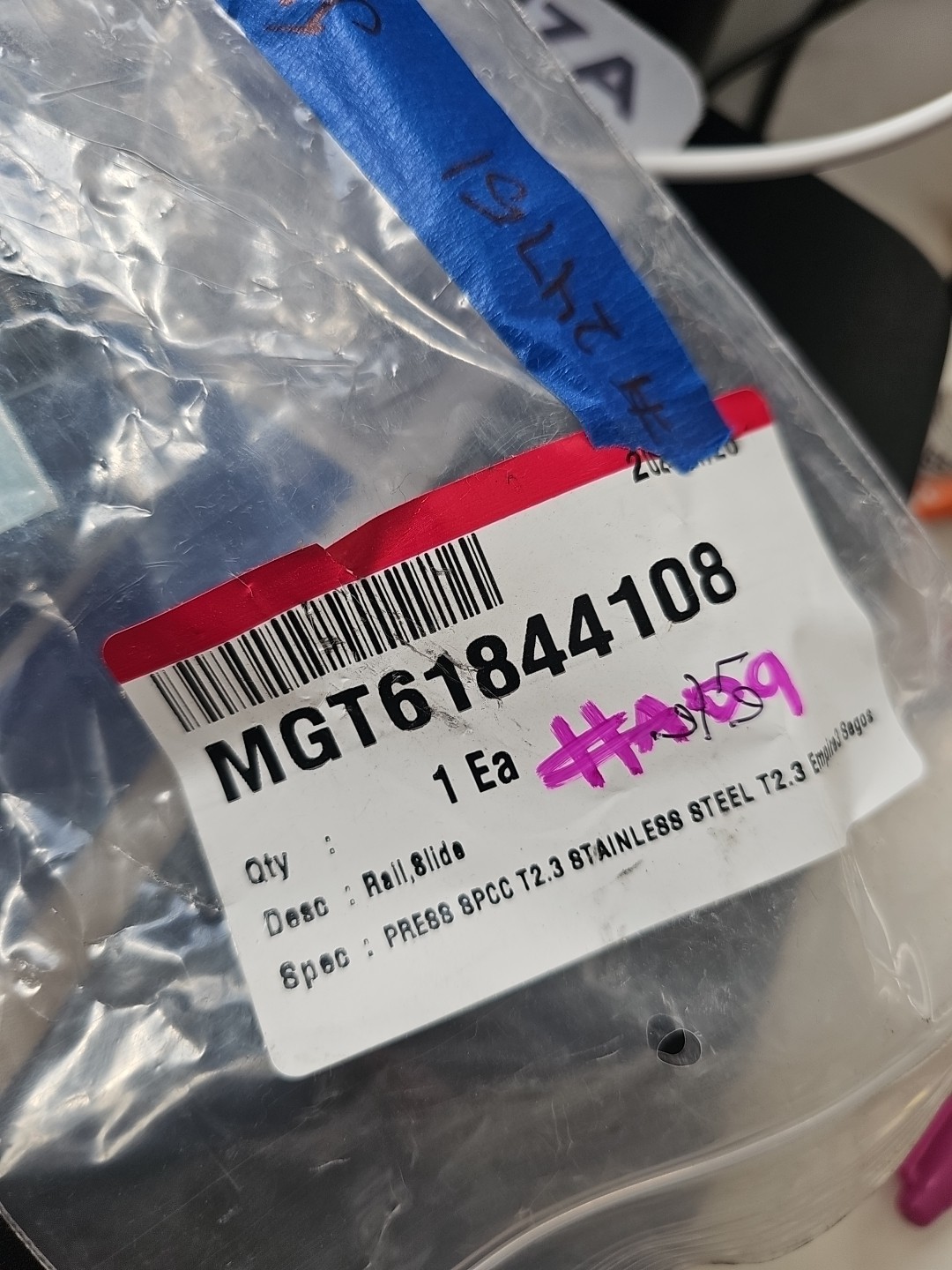 ✅OEM✅ MGT61844108 Lg Refrigerator Freezer Drawer slide rail RIGHT 🔥NEW 🔥 gallery
