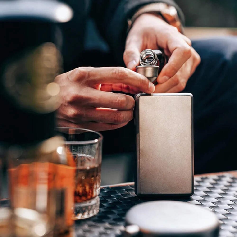 KEITH Titanium Pocket Flask with Funnel – 100ml / 200ml gallery