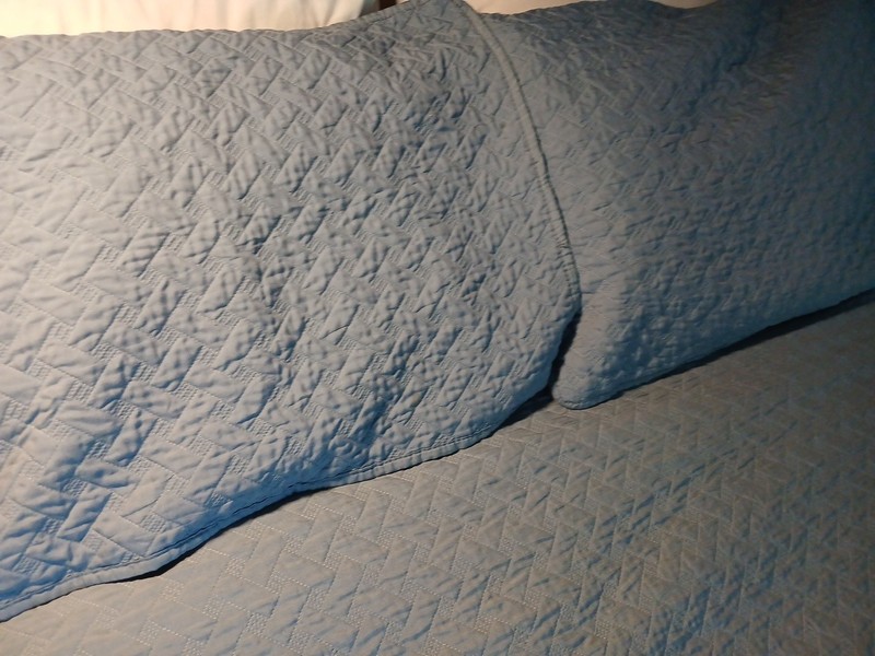 QUEEN COMFORTER SPREAD Chezmoi Collection Blue 2 Shams 92x96 Lightweight gallery