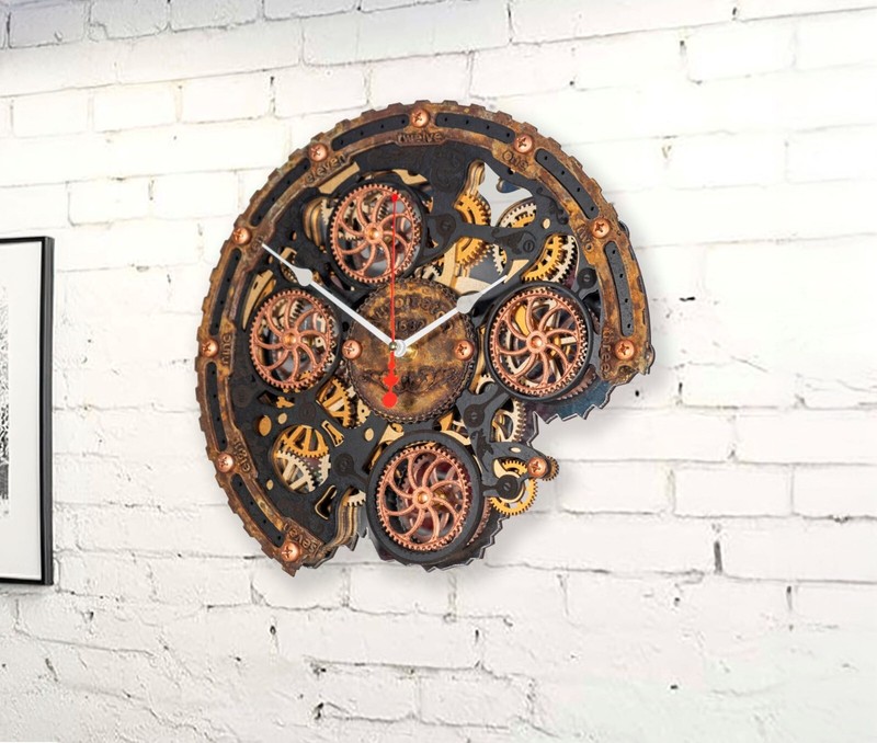 Automaton Bite 1682 "Underwater" Rust Nautical Wall Clock Moving Gears Loft Art gallery
