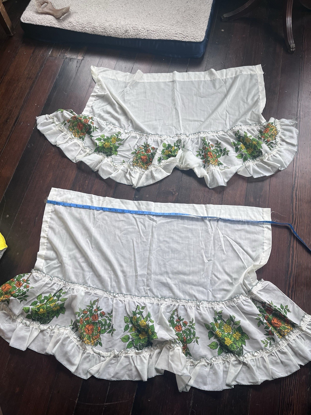 Ruffled Floral Rod Pocket Window Valance White 33in Light Filtering Unlined gallery