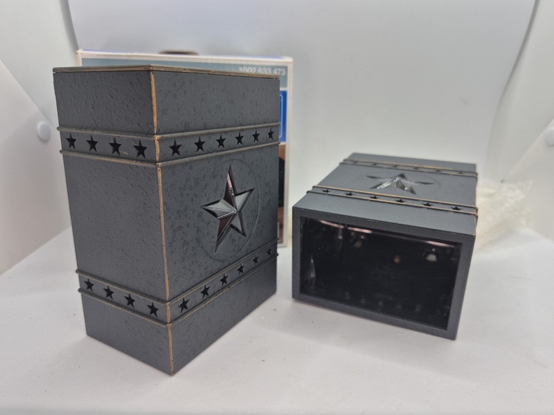 Hampton Bay Solar LED Deck Lights 2-Pack Distressed Black Lone Star New Open Box gallery