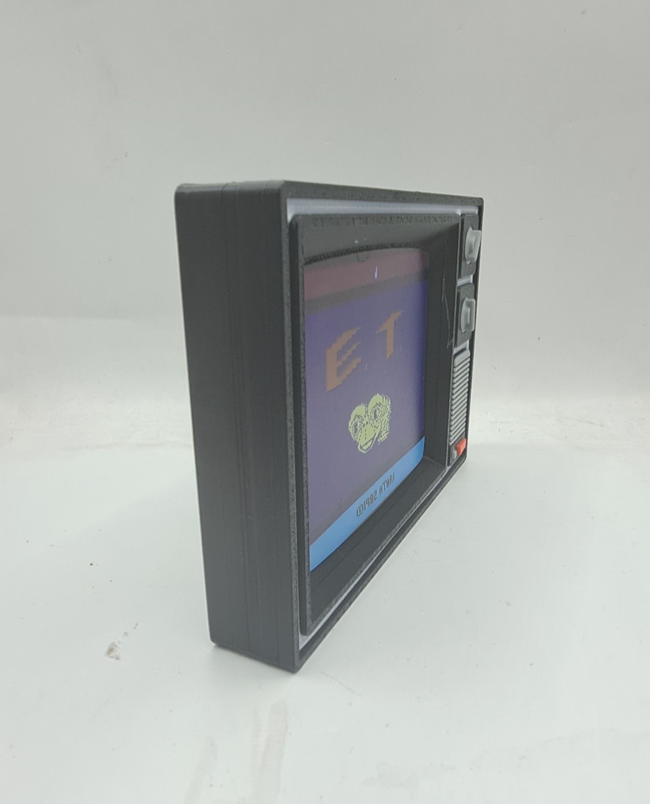 Atari E.T. The Extraterestrial Video Game Retro TV Display 80s Nostalgia gallery