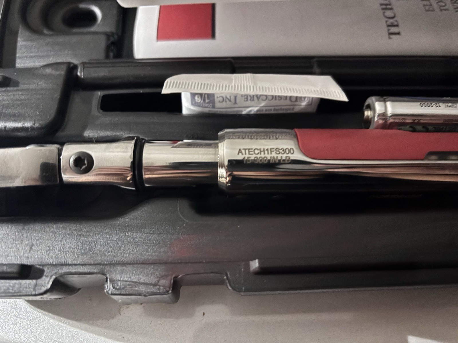 Snap-on 1/4" Drive Flex-Head TechAngle® Micro Torque Wrench (15–300 in-lb) (Red) gallery