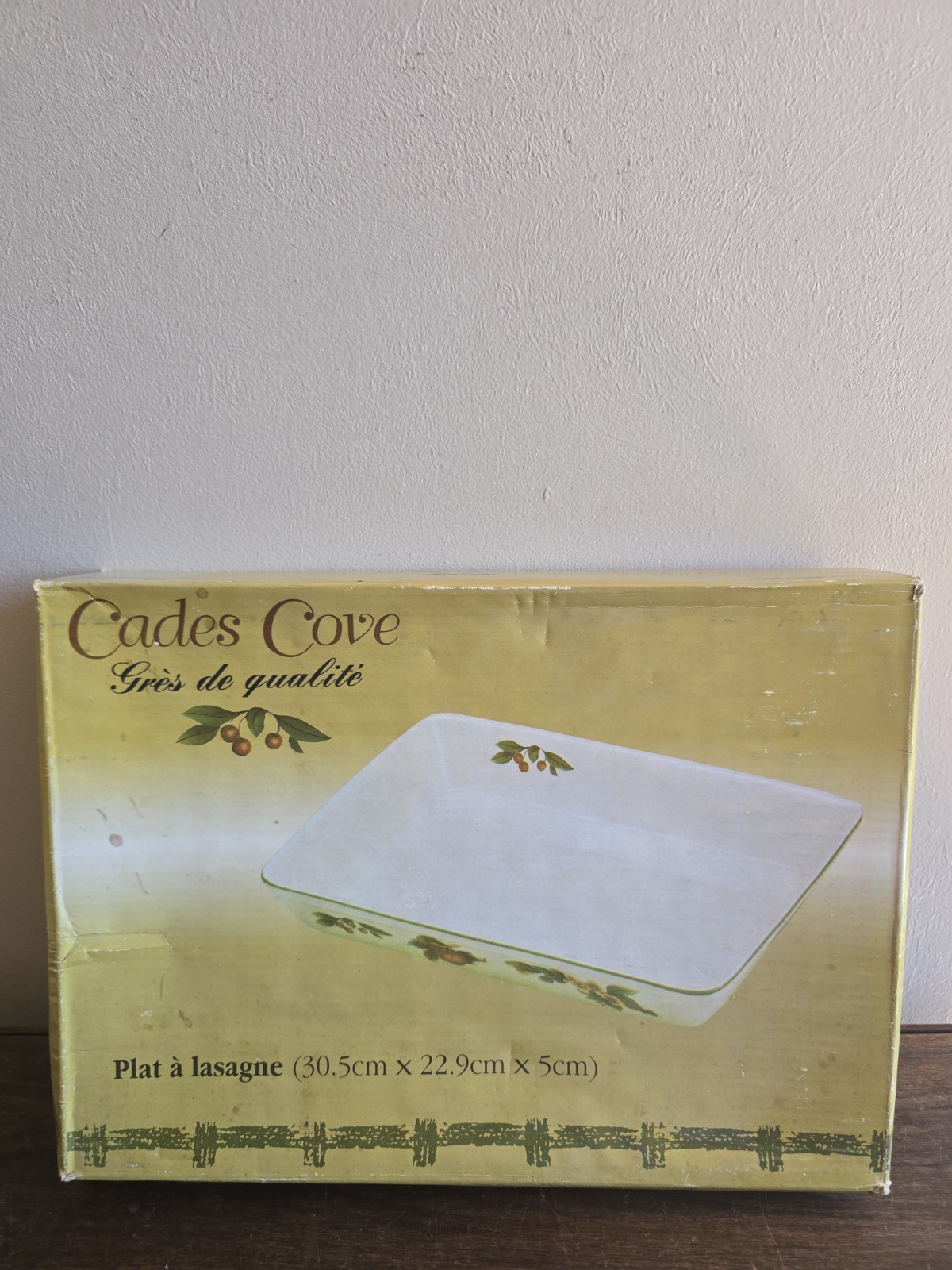 Cades Cove Collection Citation Stoneware Apple 12" Retangle Lasagne Baker Dish gallery