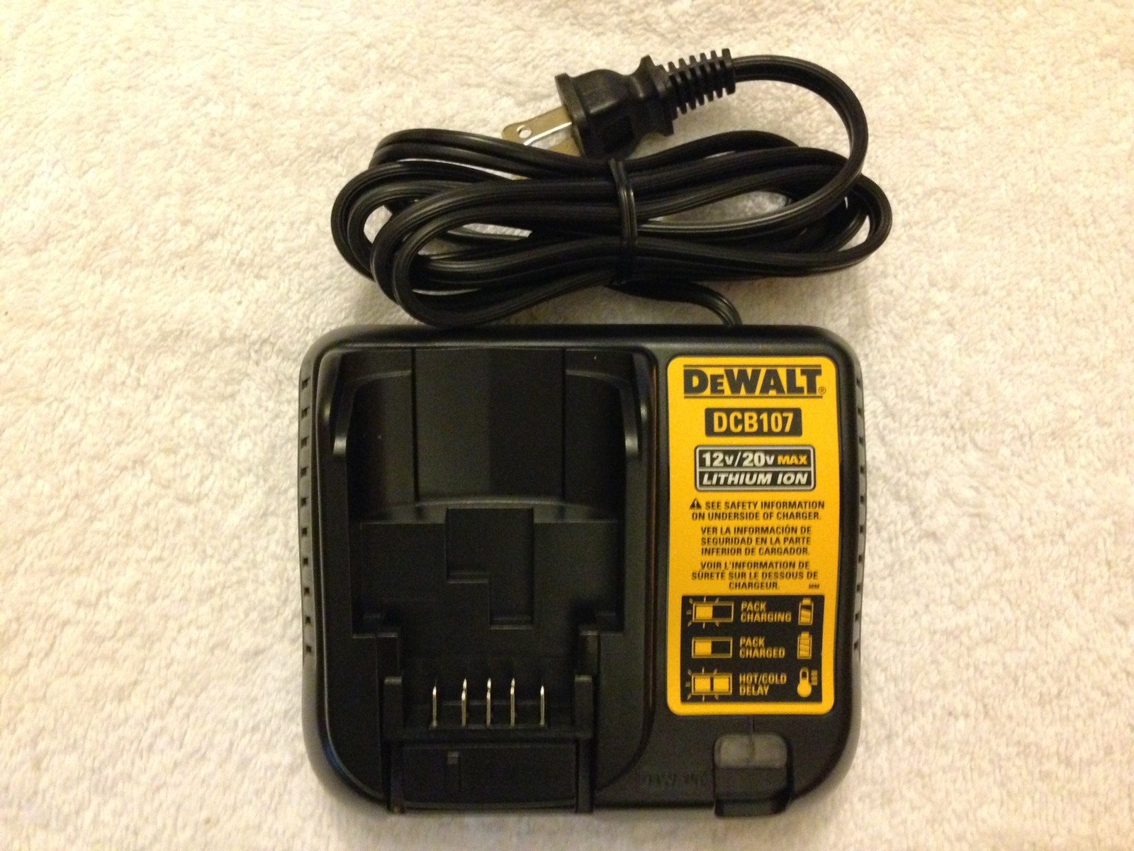 New Dewalt DCB107 12V & 20V Max Li-ion Battery Charger replaces DCB100 & DCB112 gallery