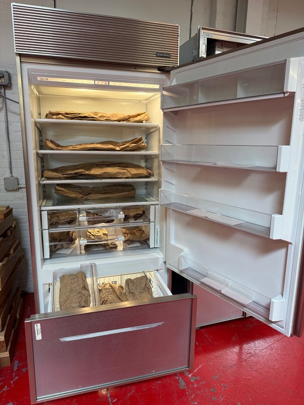 36” Subzero Refrigerator Freezer Panel Ready BI36UORH (Used 2014) gallery