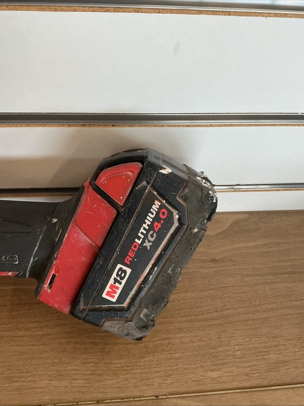 Milwaukee 2836-20 Oscillating Tool (TOOL and 4 AH BATTERY) gallery